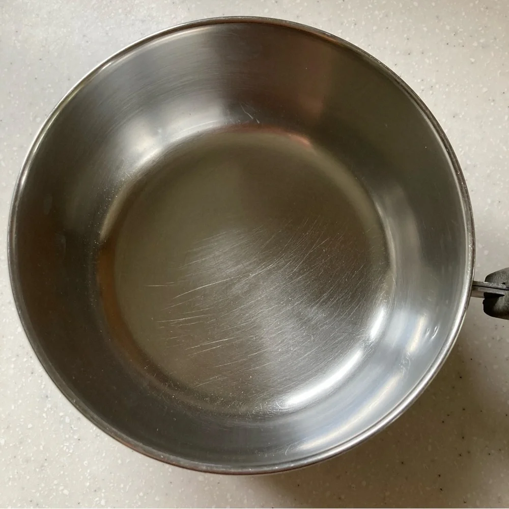 Stainless Steel Copper Bottom Saucepan with Black Handle 1 Quart